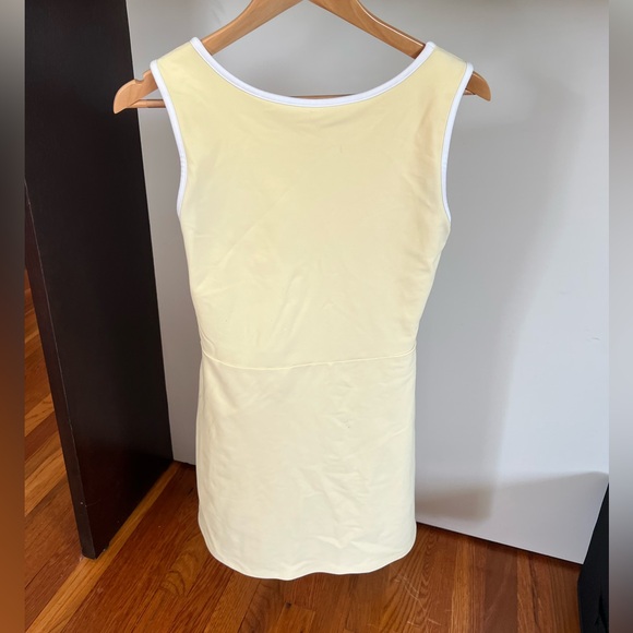 Abercrombie & Fitch Yellow Sleeveless Dress - Picture 2 of 5